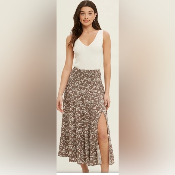 Brooklyn Ribbed Bodysuit - Picture 3 of 3